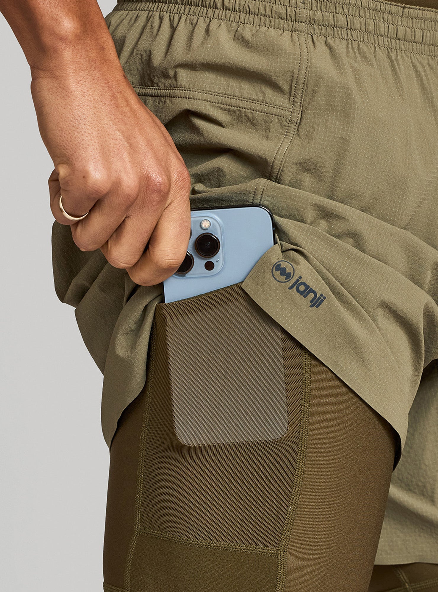 M's 7" Multi Short 2-in-1